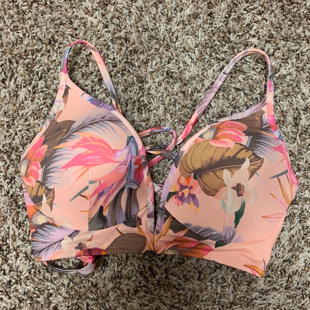 36B Shade & Shore bikini top